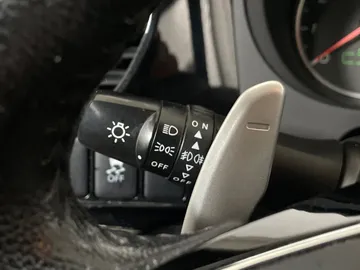 2016 Mitsubishi Outlander - image 16