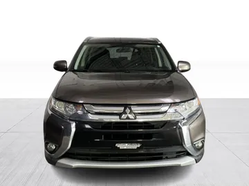2017 Mitsubishi Outlander - image 7