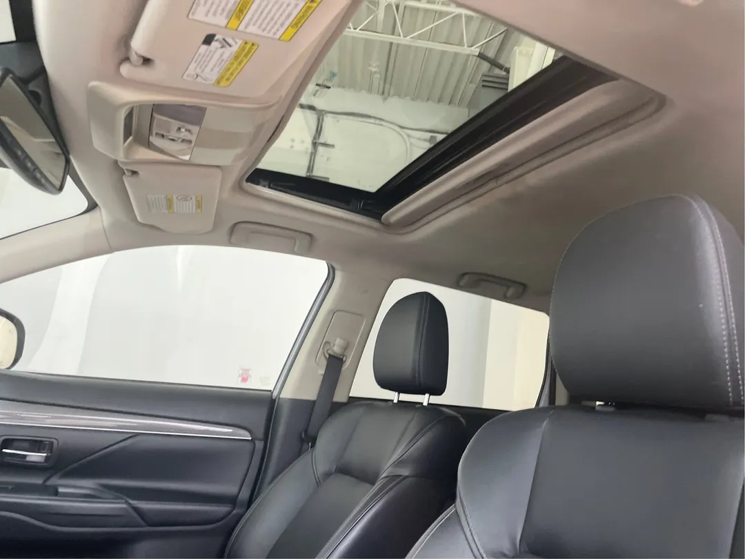 2020 Mitsubishi Outlander — photo 5