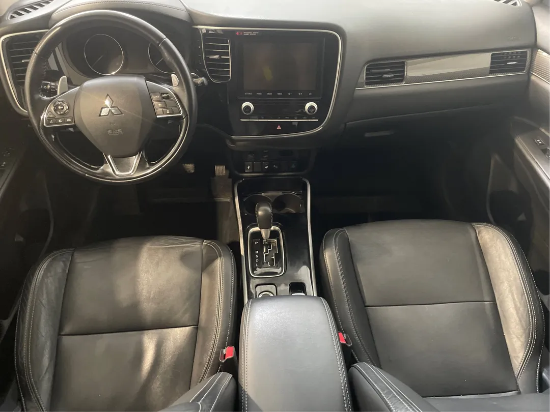 2020 Mitsubishi Outlander — photo 4