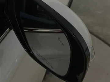 2020 Mitsubishi Outlander - image 22