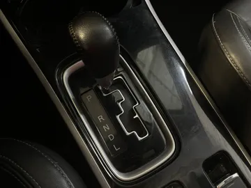 2020 Mitsubishi Outlander - image 31