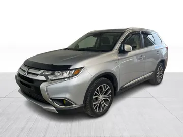 2016 Mitsubishi Outlander - image 3