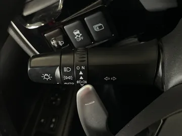 2016 Mitsubishi Outlander - image 17