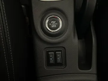 2016 Mitsubishi Outlander - image 24