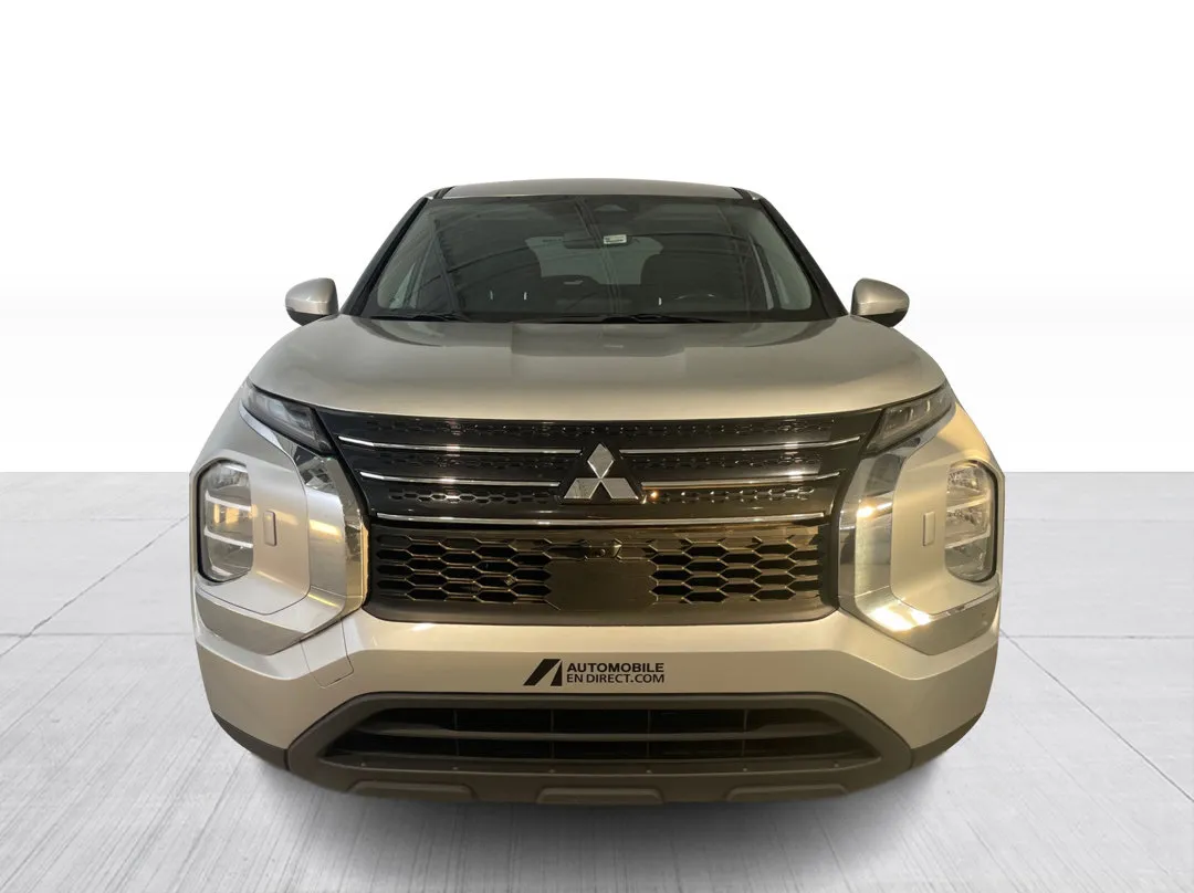 2023 Mitsubishi Outlander PHEV for sale - photo 2