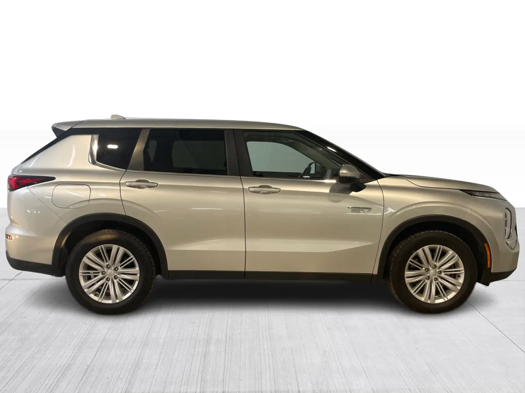 Mitsubishi Outlander PHEV 2023 à vendre - photo 2