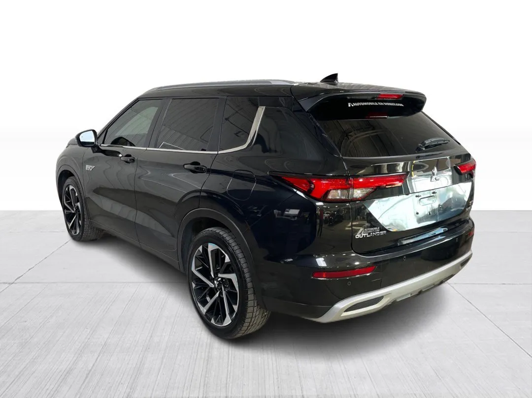 2025 Mitsubishi Outlander Plug-In Hybrid LE S-AWC, photo 10