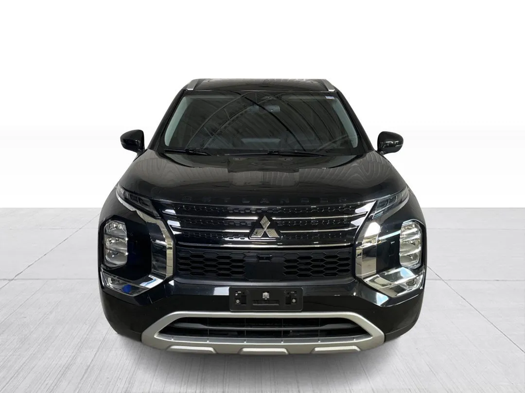 2025 Mitsubishi Outlander Plug-In Hybrid LE S-AWC, photo 7