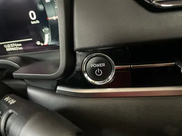 2025 Mitsubishi Outlander Plug-In Hybrid - image 28