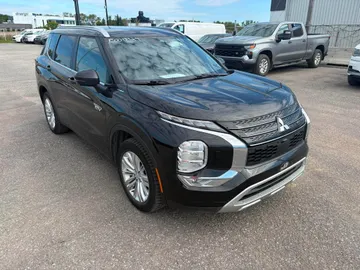 2024 Mitsubishi Outlander Plug-In Hybrid