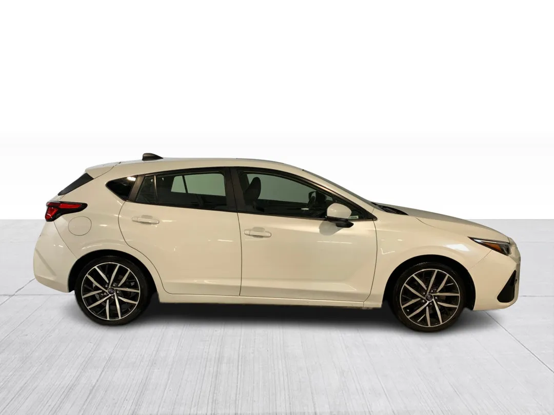 2024 Subaru Impreza — photo 8
