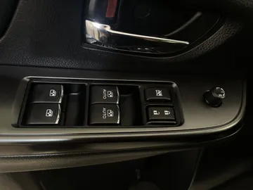 2018 Subaru WRX - image 17