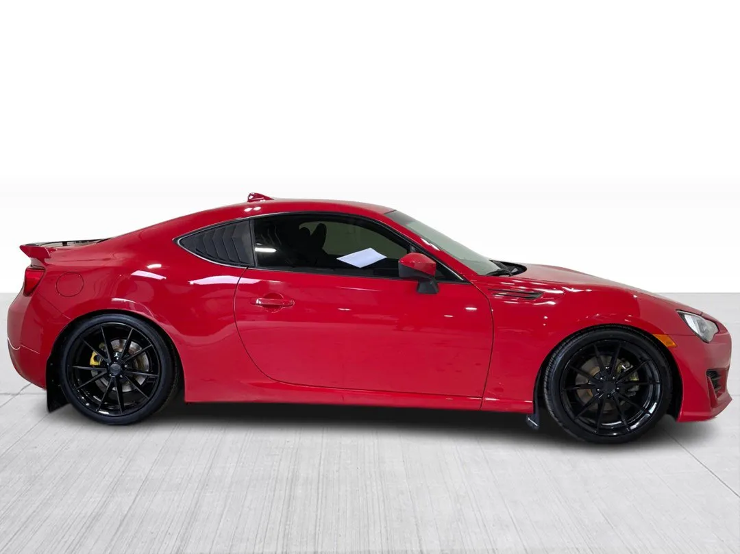 2020 Subaru BRZ — photo 2