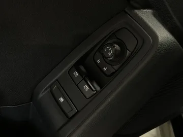 2023 Toyota GR86 - image 22