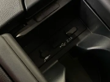 2023 Toyota GR86 - image 26