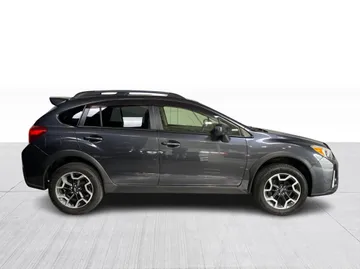 2017 Subaru Crosstrek - image 2