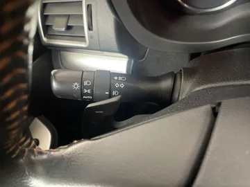2016 Subaru Crosstrek Hybrid - image 18