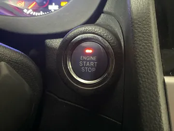 2016 Subaru Crosstrek Hybrid - image 21