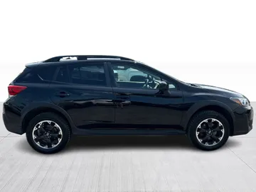 2022 Subaru Crosstrek - image 2