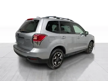 2018 Subaru Forester - image 13