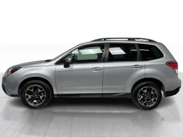 2018 Subaru Forester - image 9