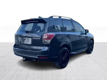 2018 Subaru Forester - image 12