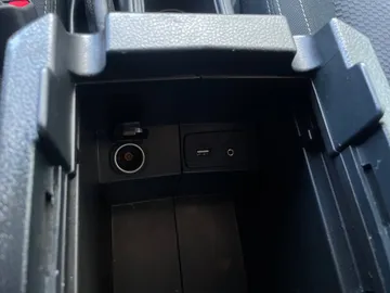 2018 Subaru Forester - image 22
