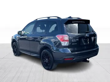2018 Subaru Forester - image 10