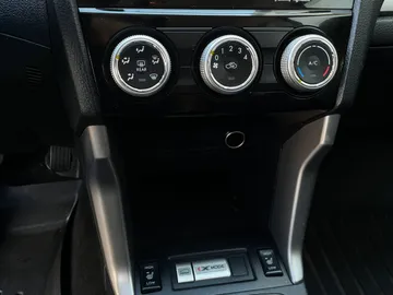 2018 Subaru Forester - image 17