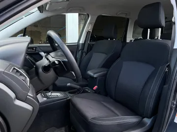 2018 Subaru Forester - image 3