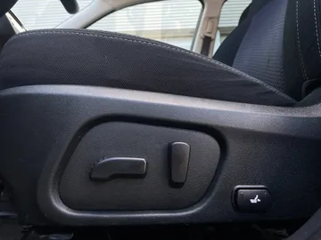2018 Subaru Forester - image 19