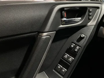2017 Subaru Forester - image 18
