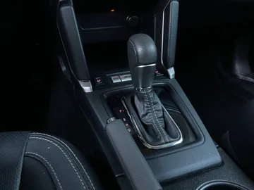 2017 Subaru Forester - image 28