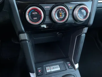 2017 Subaru Forester - image 23