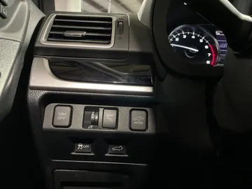 2017 Subaru Forester - image 30