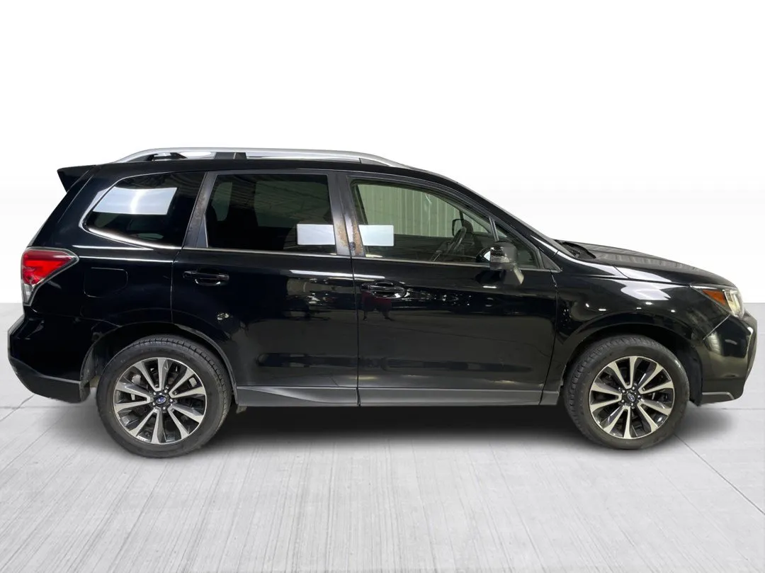 2017 Subaru Forester — photo 2