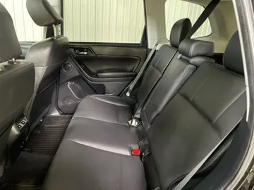 2017 Subaru Forester - image 15