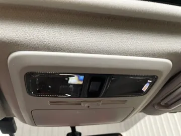 2017 Subaru Forester - image 16
