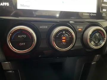 2017 Subaru Forester - image 25