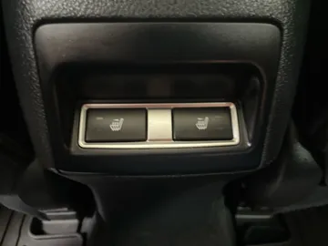 2017 Subaru Forester - image 29