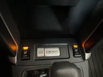 2017 Subaru Forester - image 28