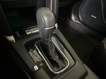 2017 Subaru Forester - image 32