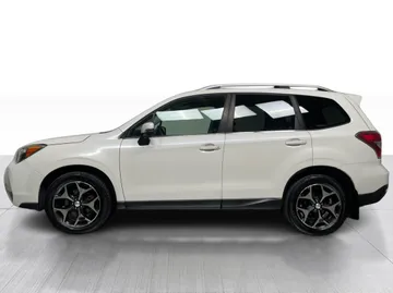 2016 Subaru Forester - image 10