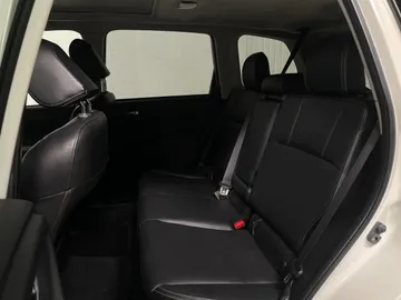 2016 Subaru Forester - image 15