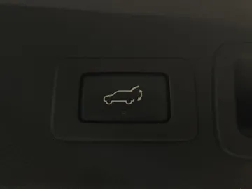 2016 Subaru Forester - image 19