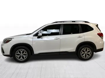 2020 Subaru Forester - image 11