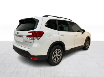 2020 Subaru Forester - image 15