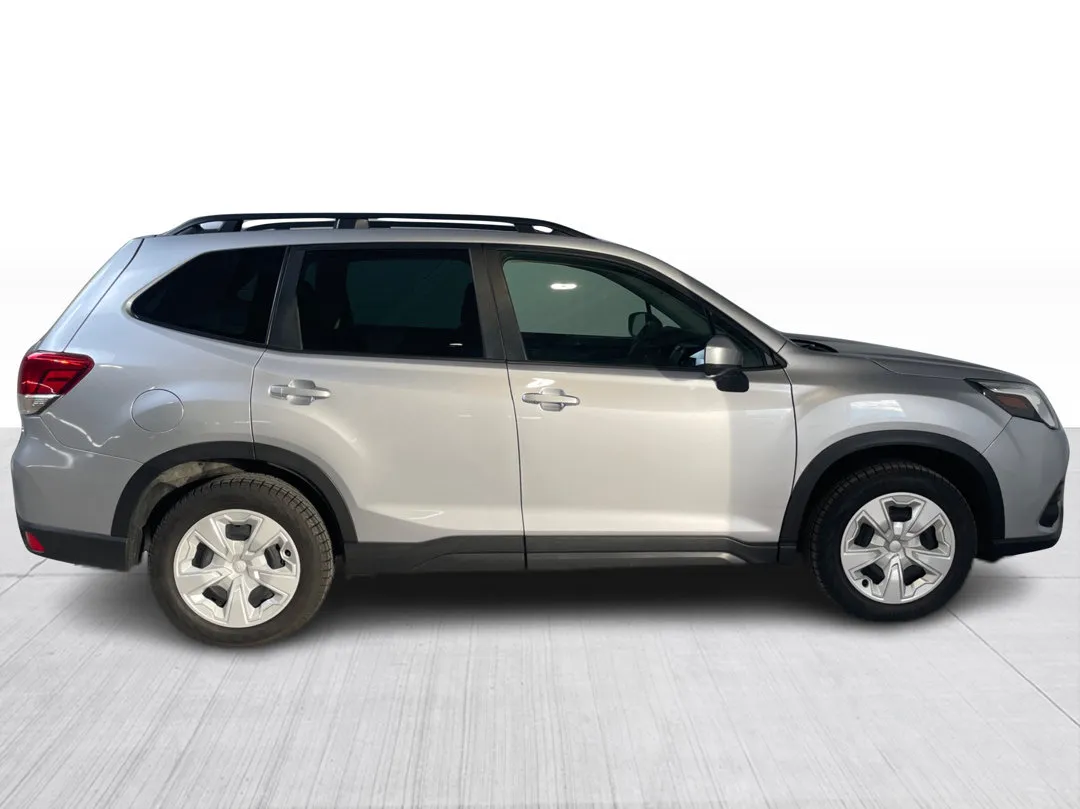 2023 Subaru Forester — photo 2