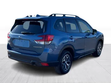 2023 Subaru Forester - image 15